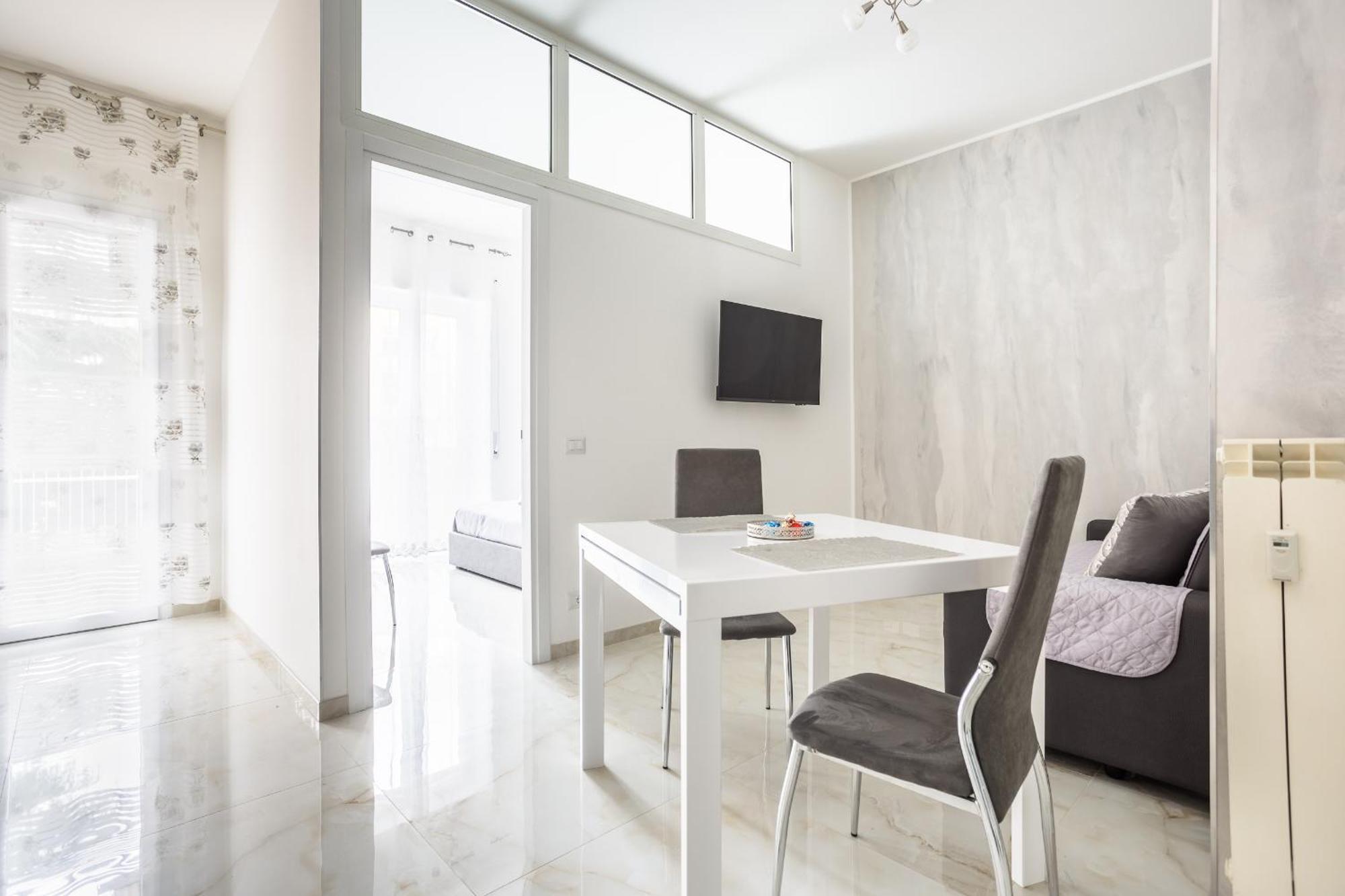 Portside Apartahotel Roma